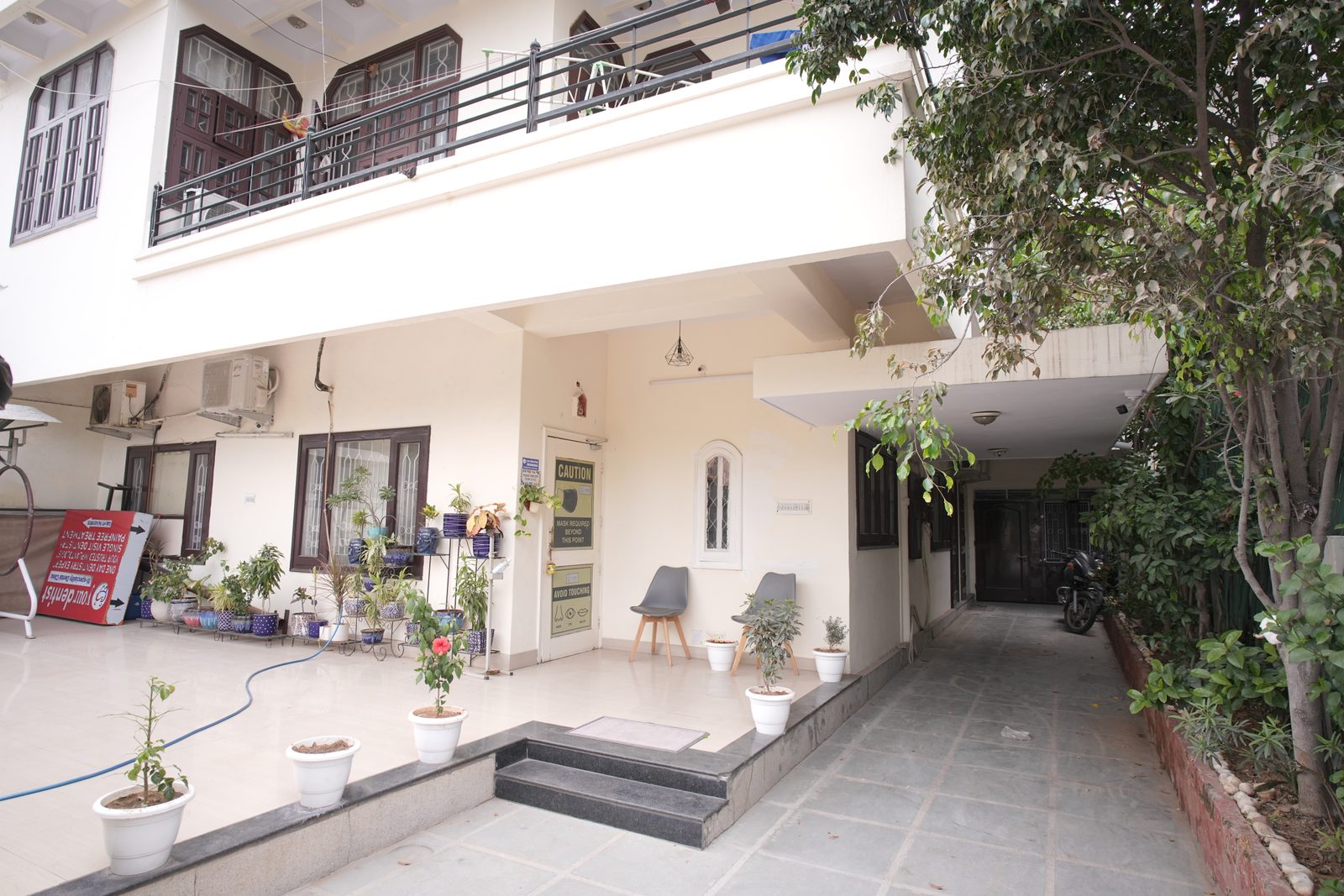 Modern dental clinic for urgent dental care in Jaipur