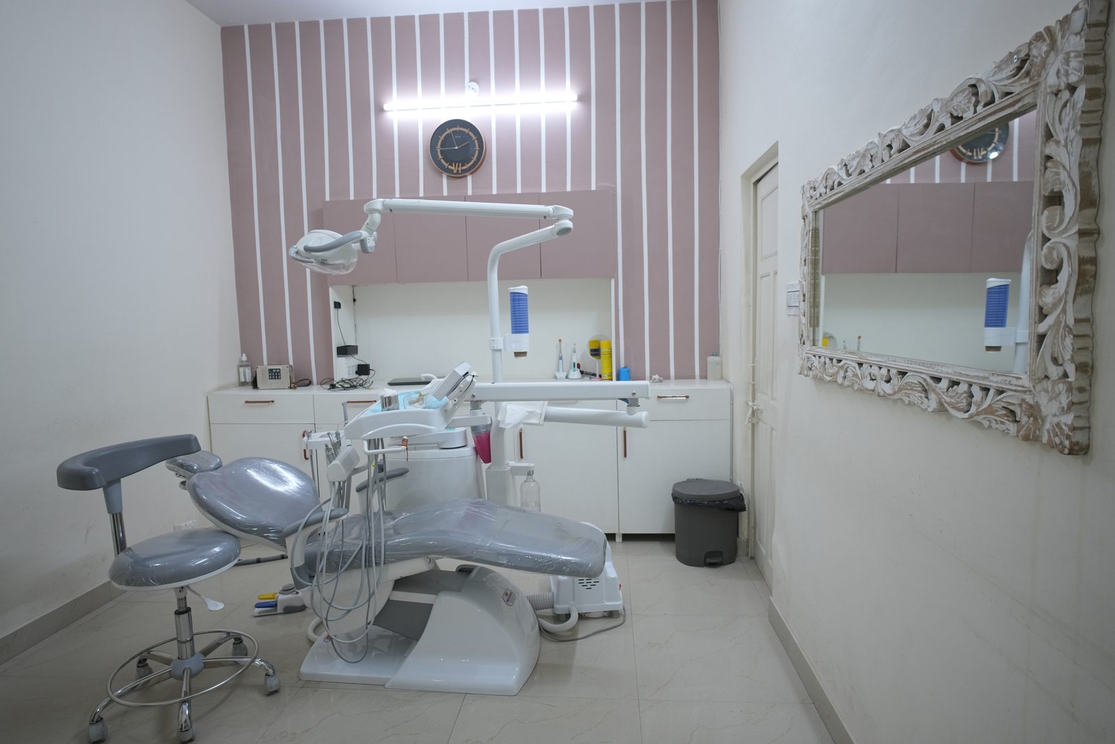 The Dental Veneer Procedure, Step by Step - Your Dentist Jaipur