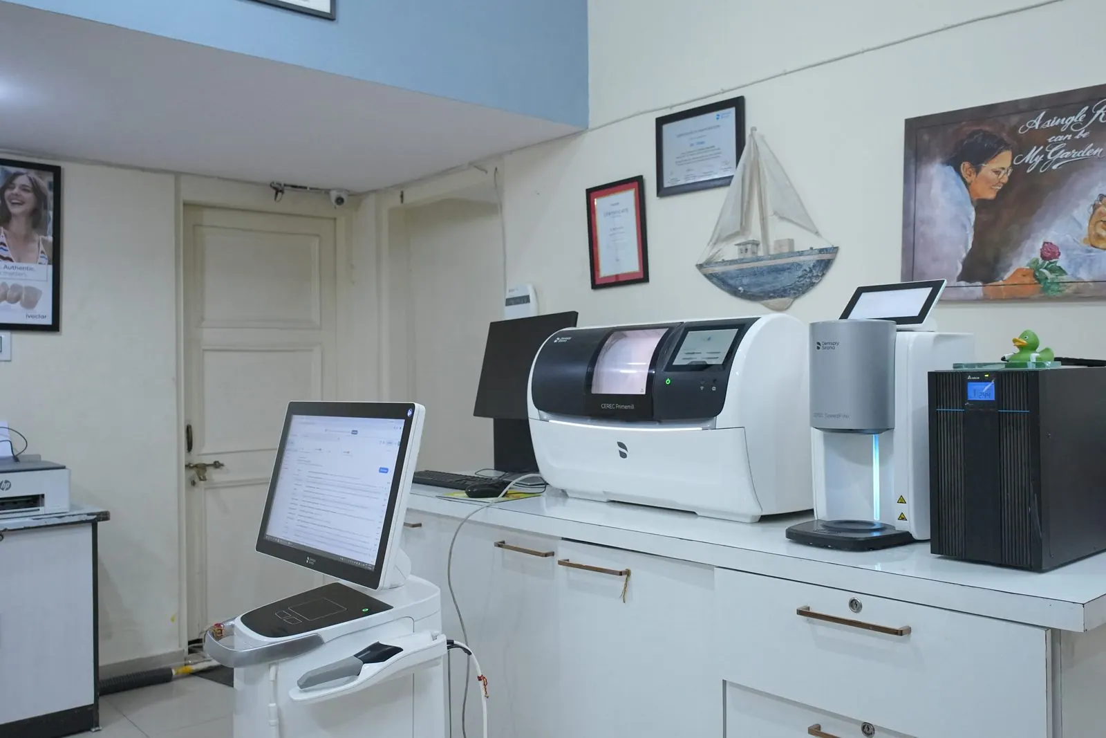 Digital dental equipment beside a computer workstation at Your Dentist, Malviya Nagar, Jaipur